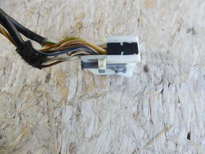 Mercedes White Gray 20 Pole Connector 04654578286